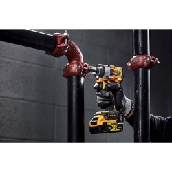 Akumuliatorinis veržliasukis DeWalt DCF922P2T