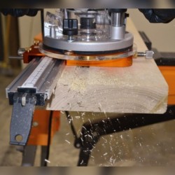 Soone freesimise rakis laiadele soontele