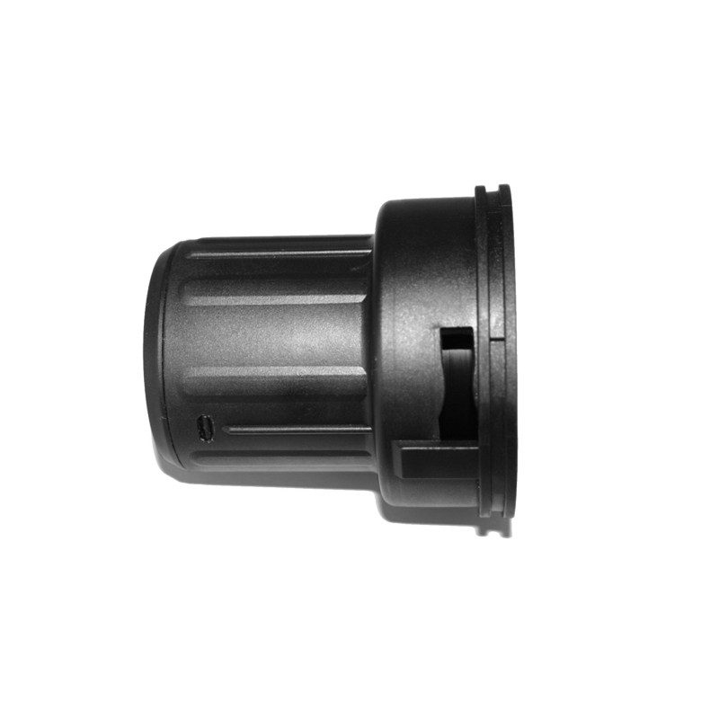 Rotating suction hose attachment