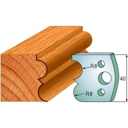 PAIR KNIVES HL 40x4mm can be translated to "PARI VEISTEET HL 40x4mm" in Finnish.